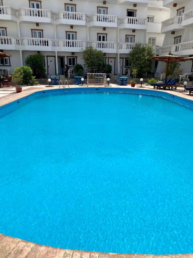 Zak Inn Hurghada Exterior photo