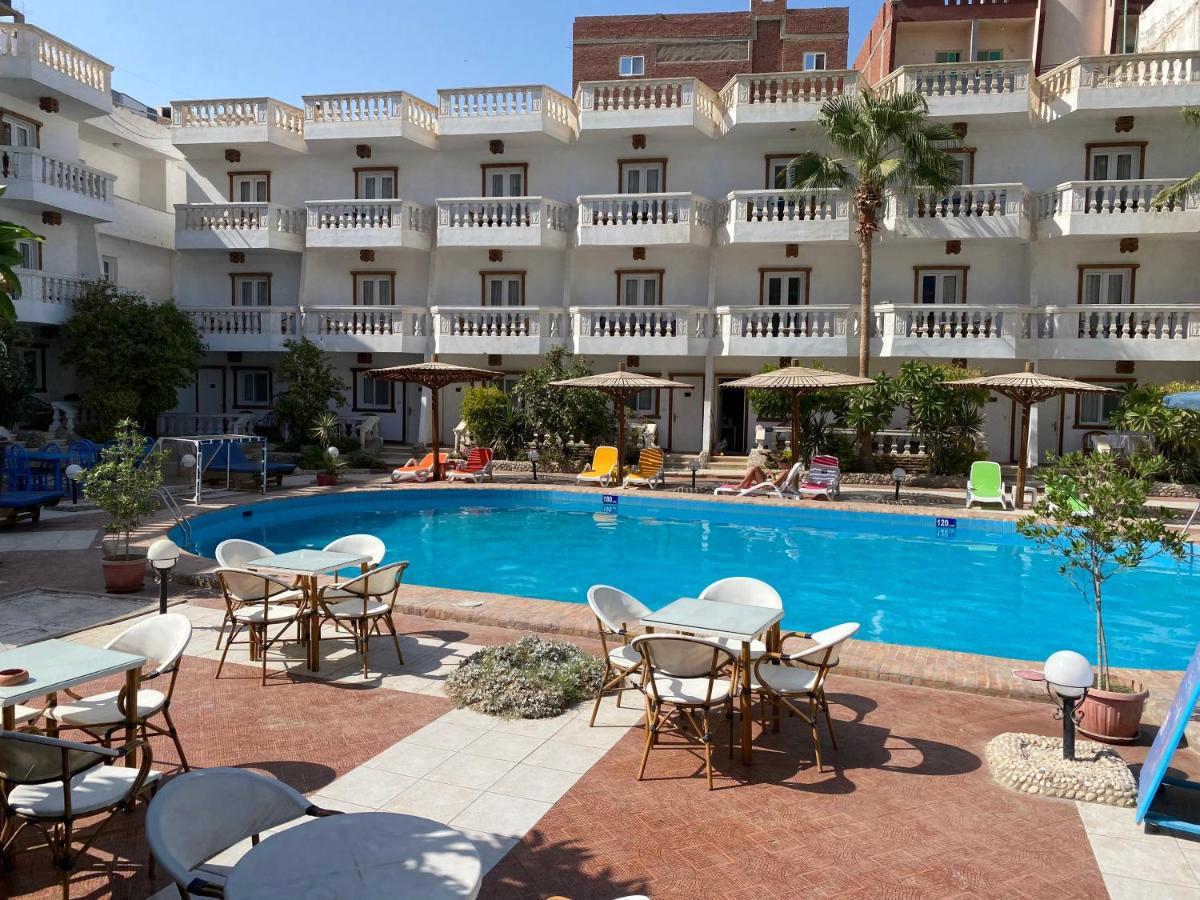 Zak Inn Hurghada Exterior photo