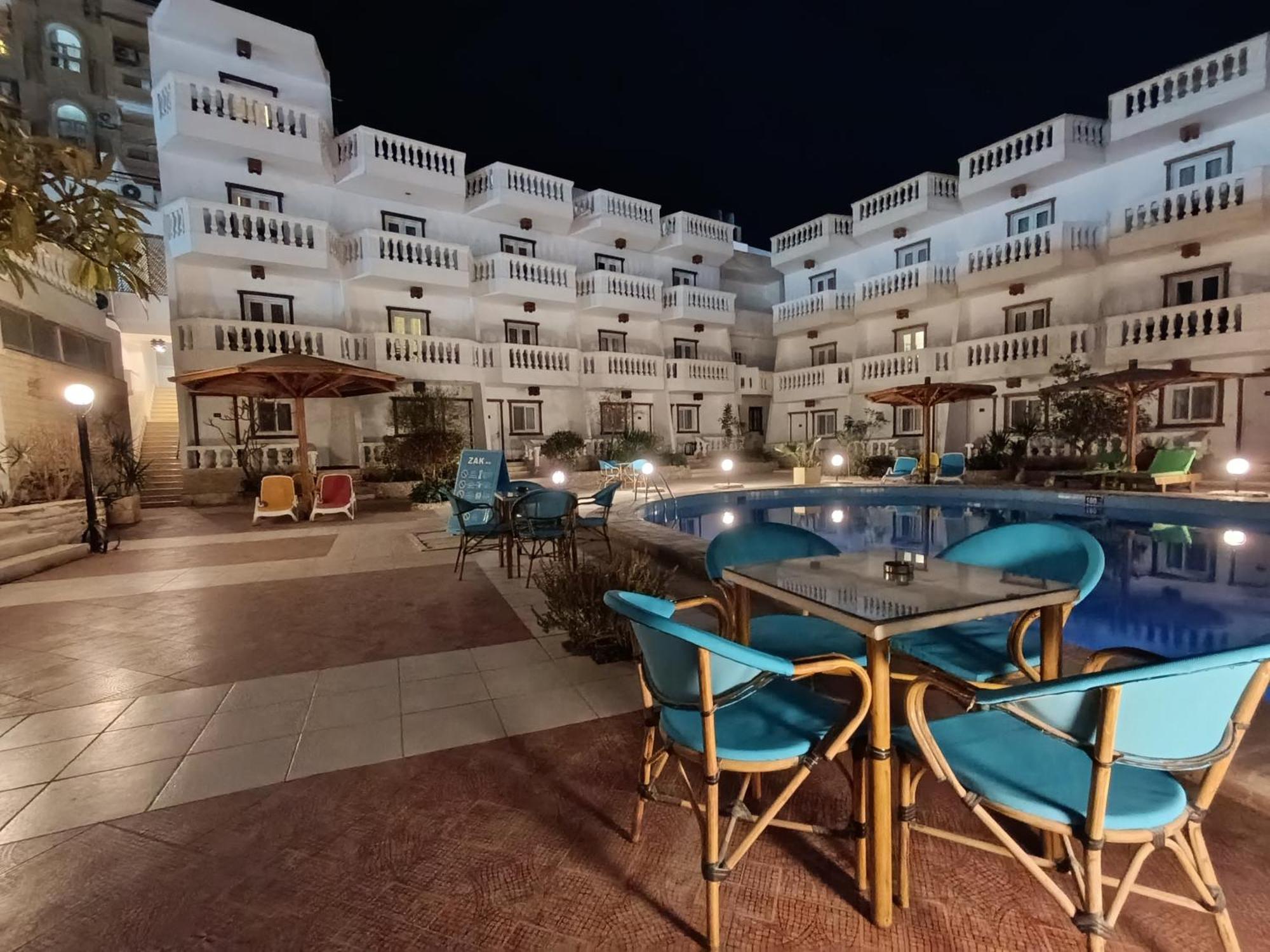 Zak Inn Hurghada Exterior photo